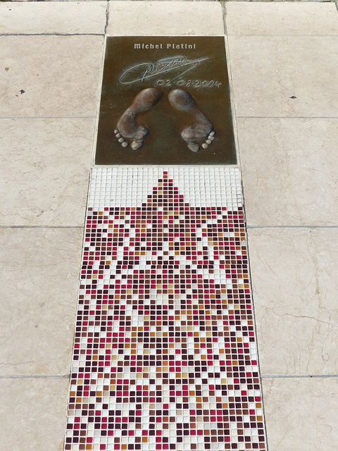 叶楚贵凭借 叶楚贵凭借